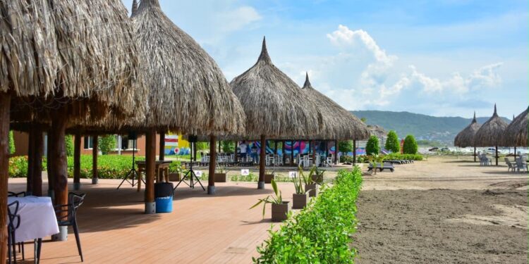 Gobernación del Atlántico inaugura infraestructura turística y deportiva en Playa Miramar con inversión de $25.000 millones