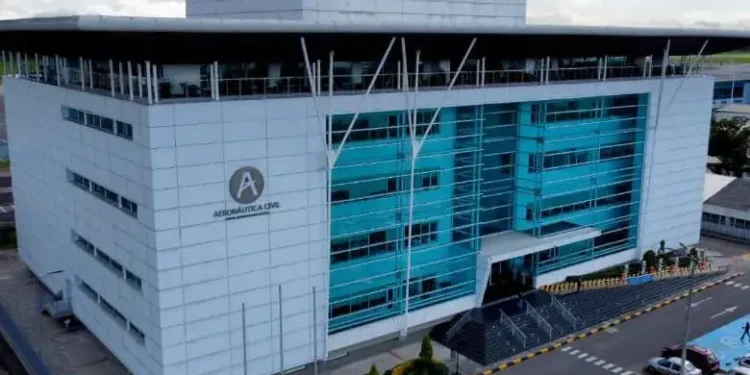 Procuraduría investiga a tres exdirectivos de Aerocivil por contrato de comunicaciones en 18 aeropuertos