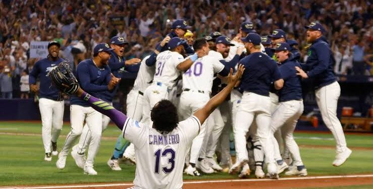 Los Rays conquistan la Liga Americana y van por su primera corona de Serie Mundial!