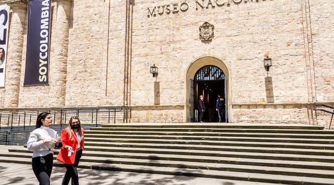 Juez ordena al Museo Nacional restituir en 48 horas las piezas retiradas de exhibición