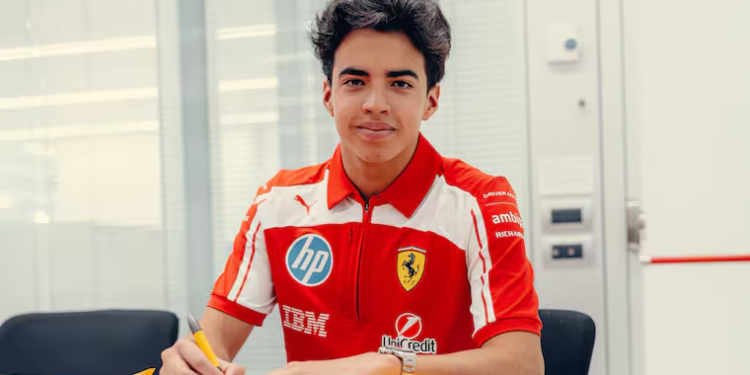 Salim Hanna, orgulloso de llevar a Colombia y Ferrari en su casco rumbo a la Fórmula 3